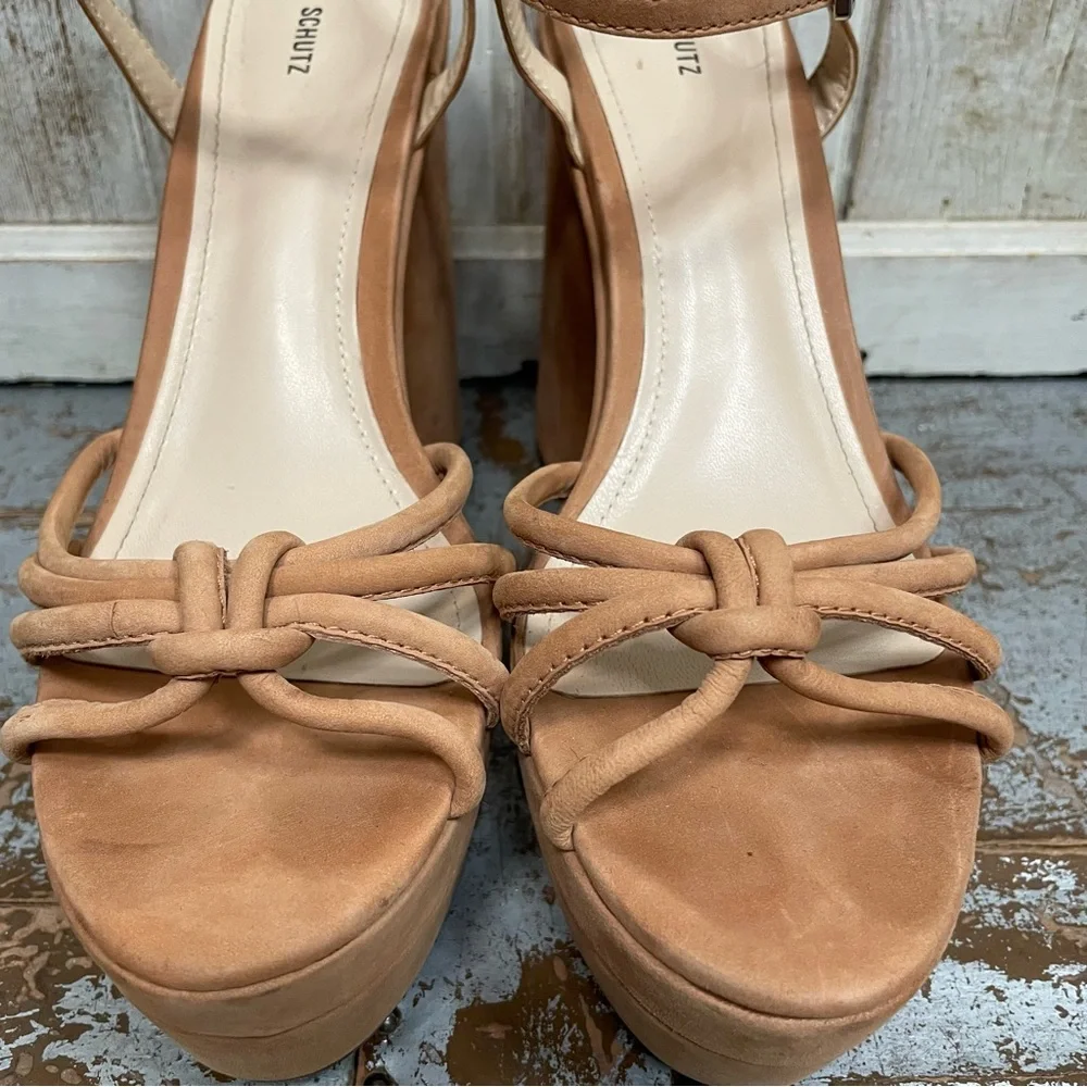 SCHUTZ great preowned